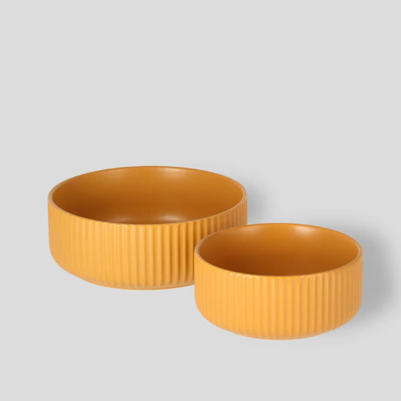 Žltá miska z tvrdeného porcelánu.